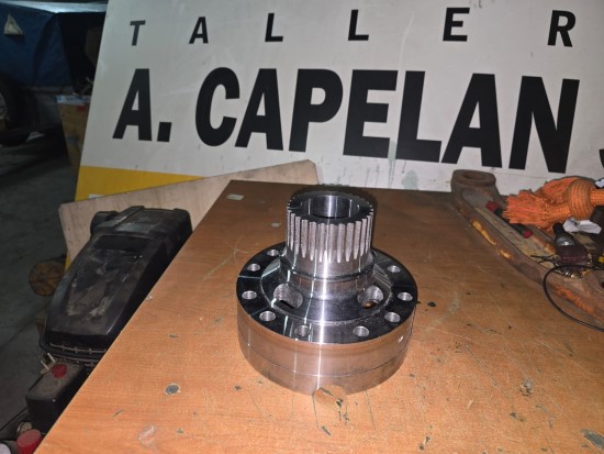 VOLVO G710B (PIÈCES DE RECHANGE POUR ESSIEUX / CARTER D’ESSIEU) VOLVO G710B (PIÈCES DE RECHANGE POUR ESSIEUX / CARTER D’ESSIEU) – Image 13