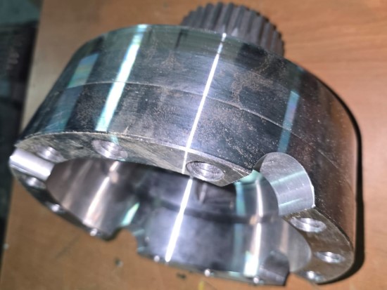 VOLVO G710B (PIÈCES DE RECHANGE POUR ESSIEUX / CARTER D’ESSIEU) VOLVO G710B (PIÈCES DE RECHANGE POUR ESSIEUX / CARTER D’ESSIEU) – Image 15