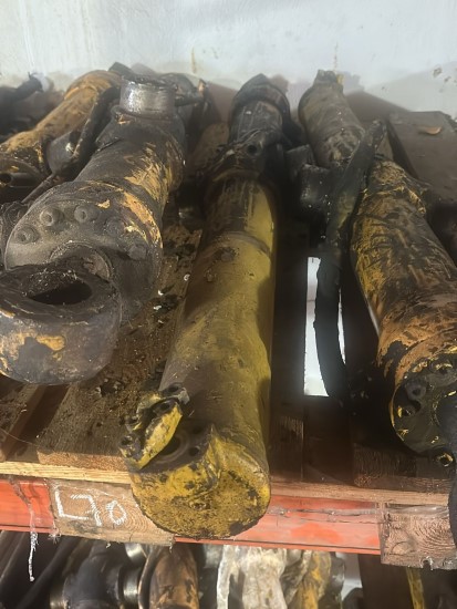 VOLVO BML70 (HYDRAULIC CYLINDERS) VOLVO BML70 (HYDRAULIC CYLINDERS) - Image 4