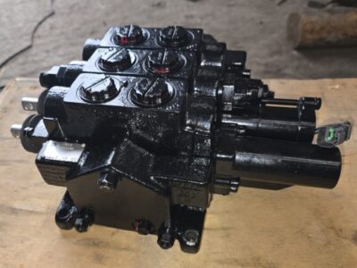 JCB 1CX, 2CX, 3CX, 4CX, 3D (DISTRIBUTEUR) JCB 1CX, 2CX, 3CX, 4CX, 3D (DISTRIBUTEUR)