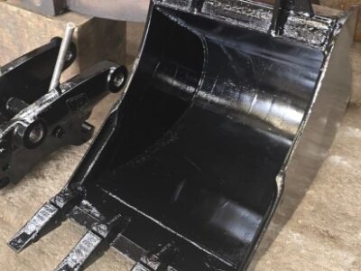 JCB (BUCKETS FOR HEAVY MACHINERY) JCB (BUCKETS FOR HEAVY MACHINERY)