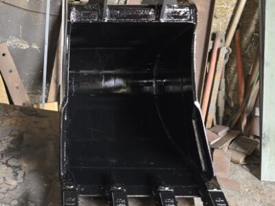 JCB (BUCKETS FOR HEAVY MACHINERY) JCB (BUCKETS FOR HEAVY MACHINERY)