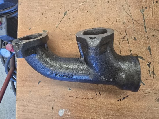 FIAT ALLIS FR9 (COLLECTEUR D'ECHAPPEMENT) FIAT ALLIS FR9 (COLLECTEUR D'ECHAPPEMENT) – Image 4