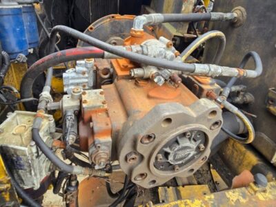 NEW HOLLAND E215B (HYDRAULIC PUMP) NEW HOLLAND E215B (HYDRAULIC PUMP)